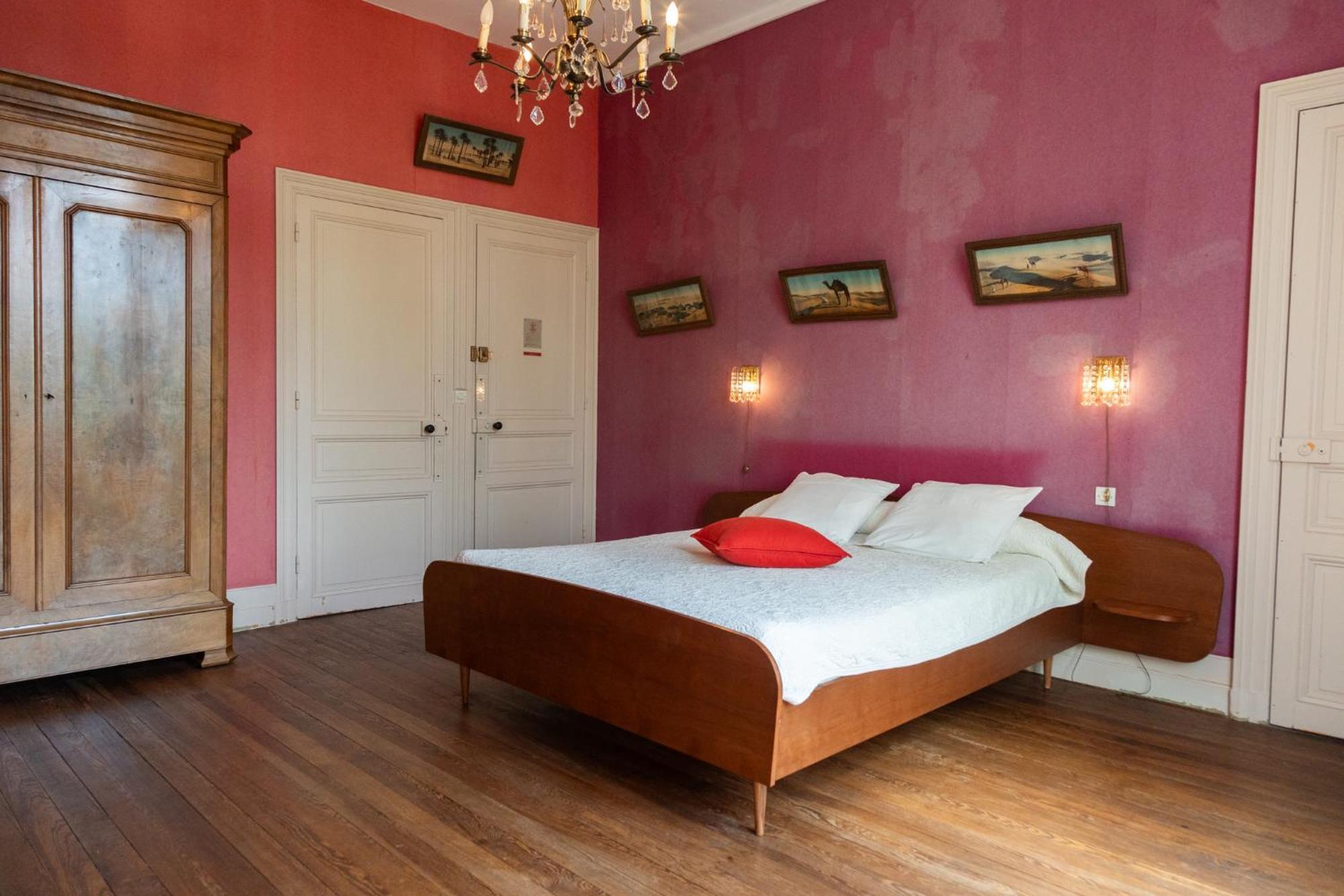 Le Domaine Du Meunier Hotel Mortagne-sur-Gironde Kültér fotó
