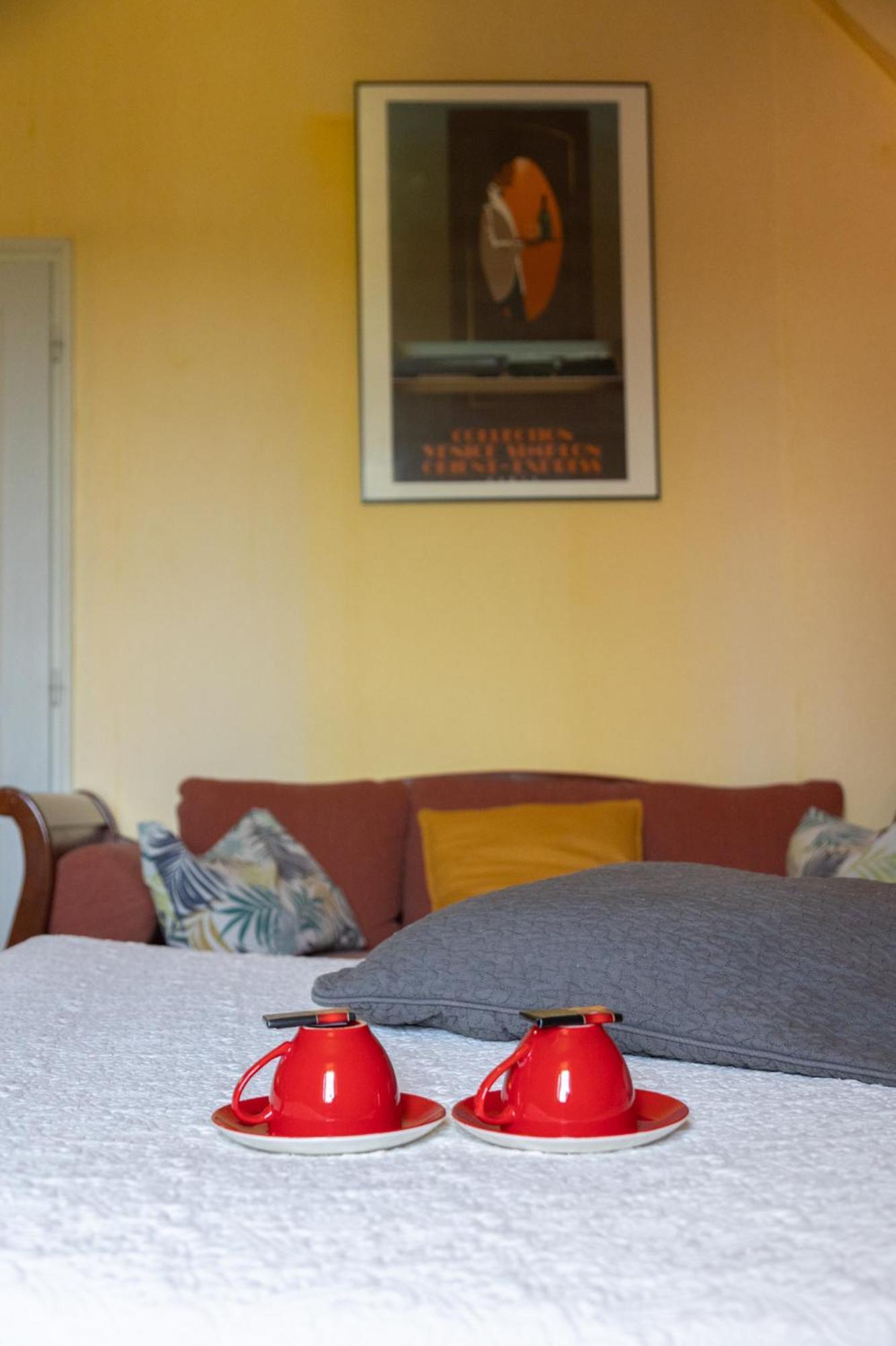 Le Domaine Du Meunier Hotel Mortagne-sur-Gironde Kültér fotó
