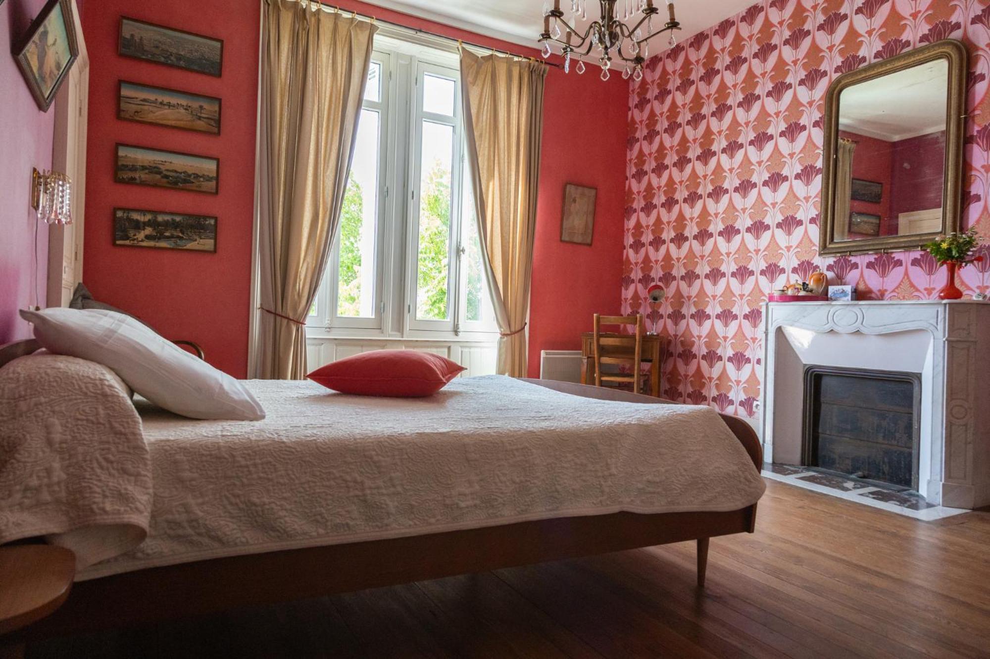 Le Domaine Du Meunier Hotel Mortagne-sur-Gironde Kültér fotó