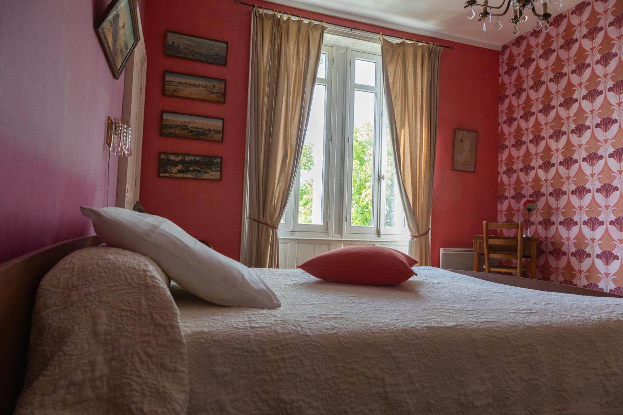 Le Domaine Du Meunier Hotel Mortagne-sur-Gironde Kültér fotó