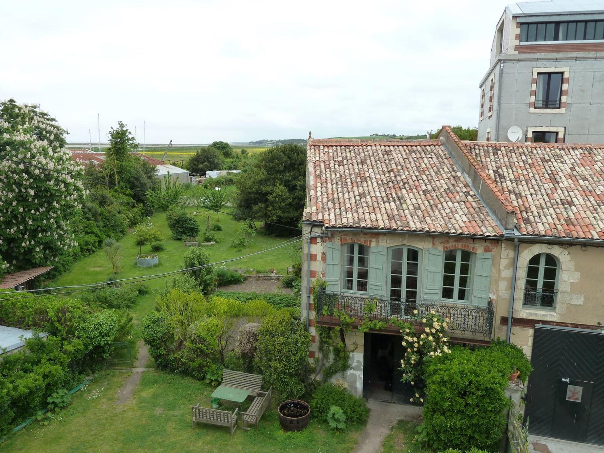 Le Domaine Du Meunier Hotel Mortagne-sur-Gironde Szoba fotó